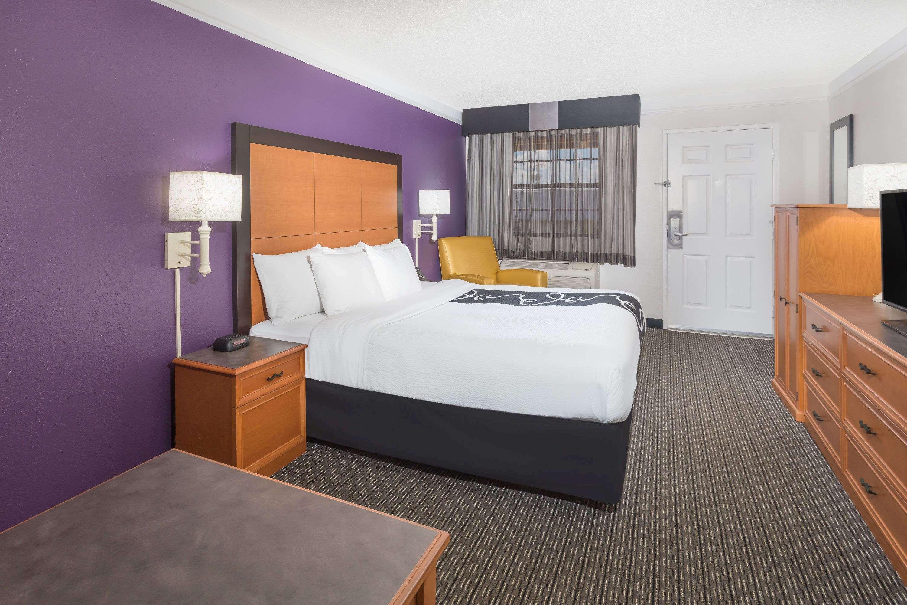 Motel Baymont By Wyndham Woodruff Rd