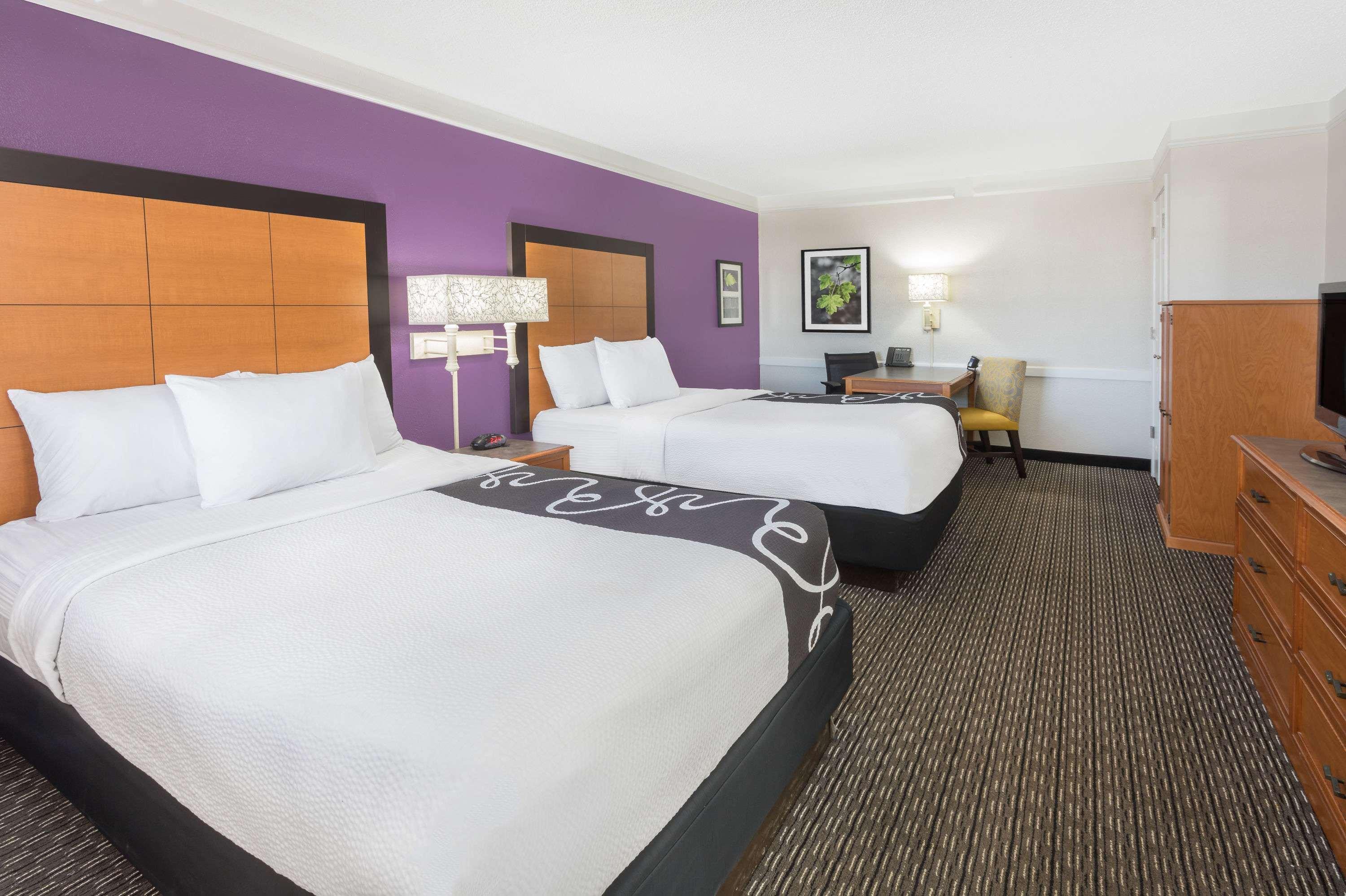 Motel Baymont By Wyndham Woodruff Rd 2*