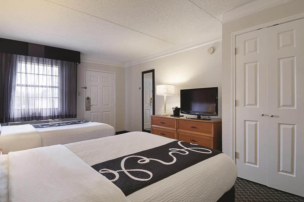 Motel Baymont By Wyndham Woodruff Rd