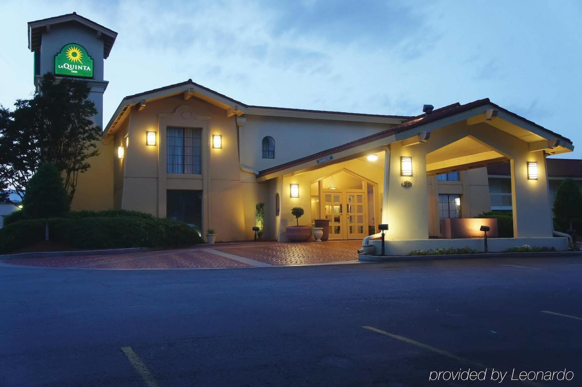 Baymont By Wyndham Woodruff Rd 2*